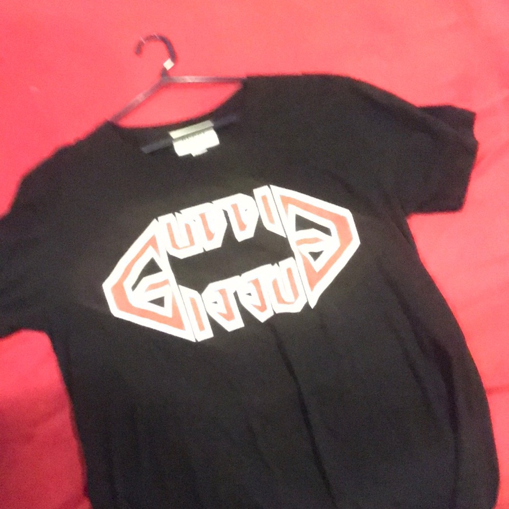 Never worn but no tags